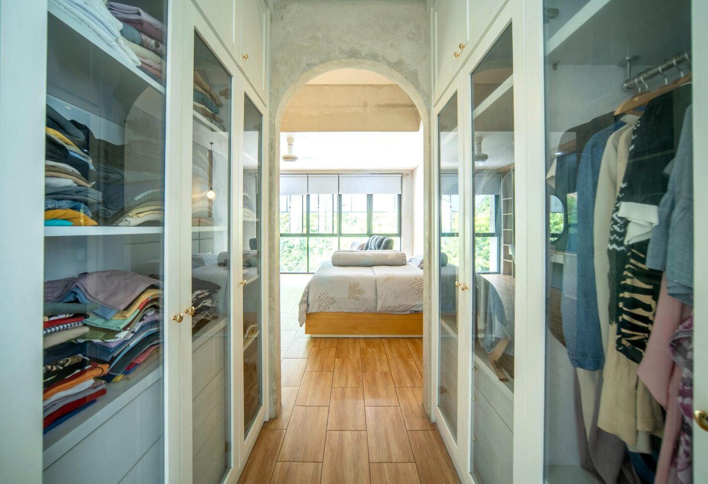 Master Bdrm Walk-in Closet